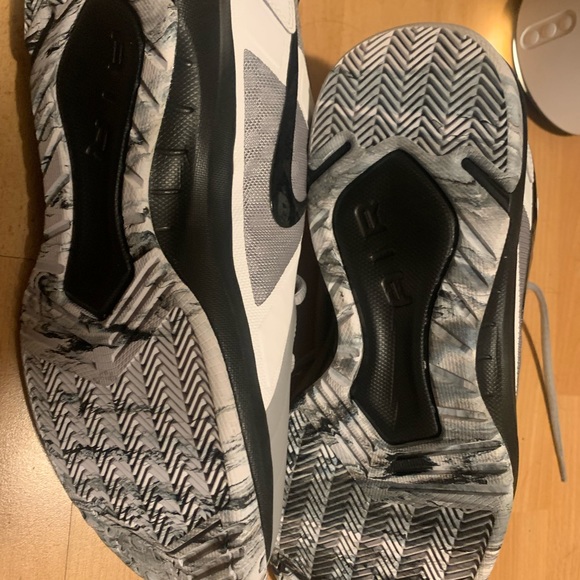 2019 Air Mavin Low 'Wolf Grey'
**BRAND NEW ***Read Description - Picture 2 of 8